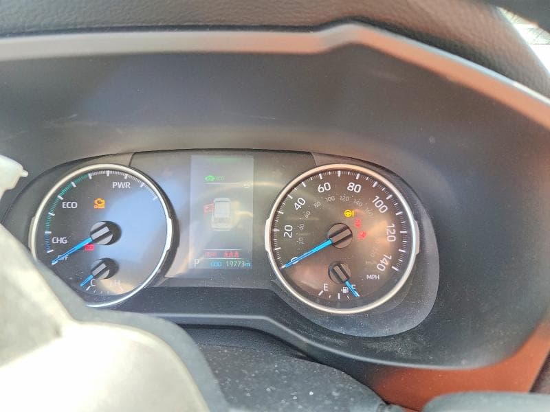 2022 TOYOTA RAV4 LE 9