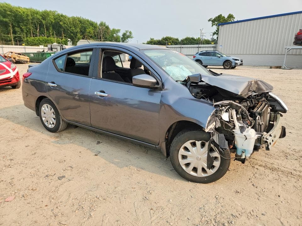 2019 NISSAN VERSA SV 4