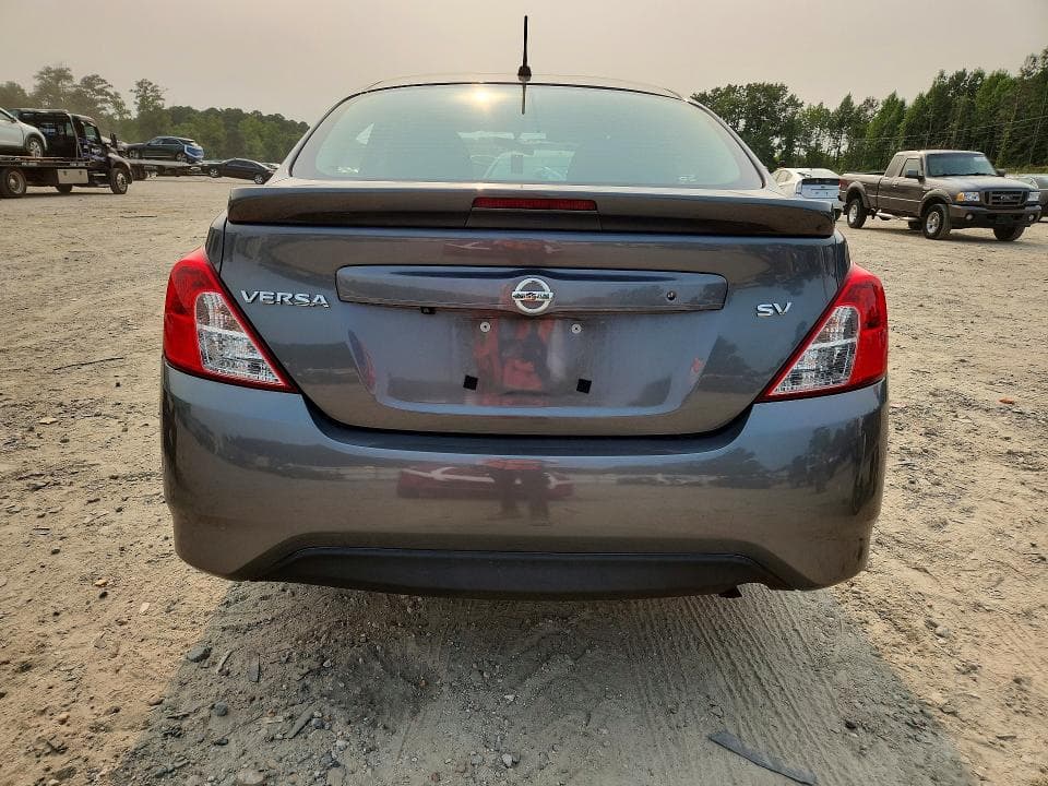 2019 NISSAN VERSA SV 6