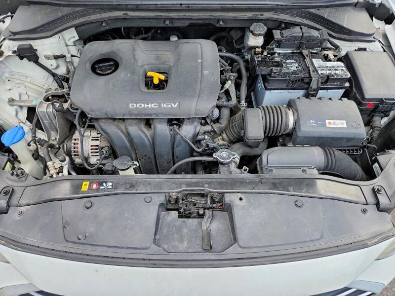 2017 HYUNDAI ELANTRA SE 11