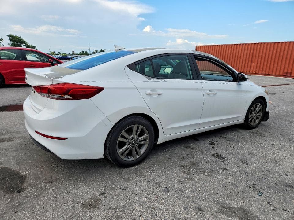 2017 HYUNDAI ELANTRA SE 3