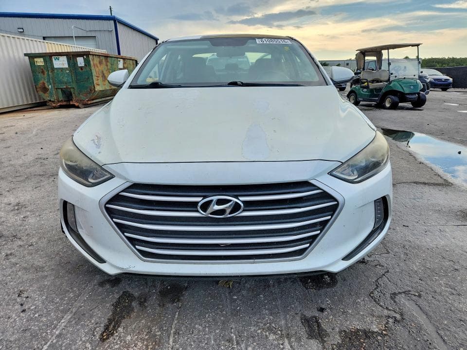 2017 HYUNDAI ELANTRA SE 5