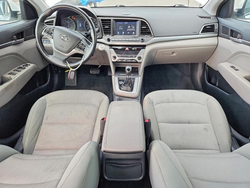 2017 HYUNDAI ELANTRA SE 8