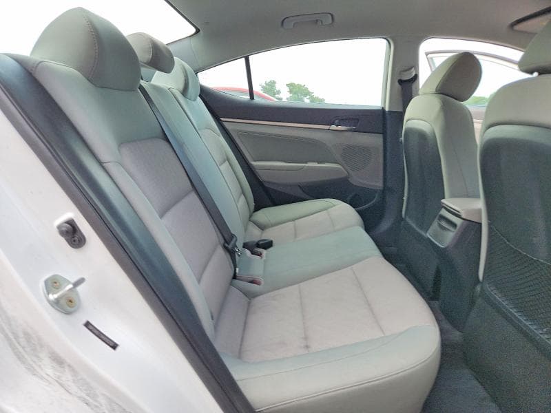 2017 HYUNDAI ELANTRA SE 10