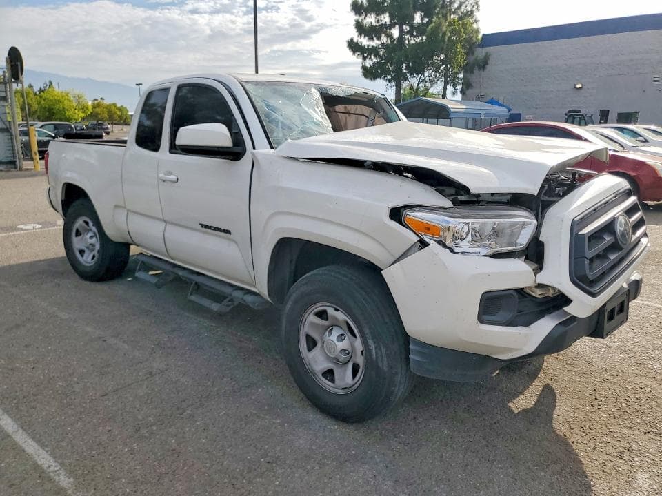 2022 TOYOTA TACOMA SR 4