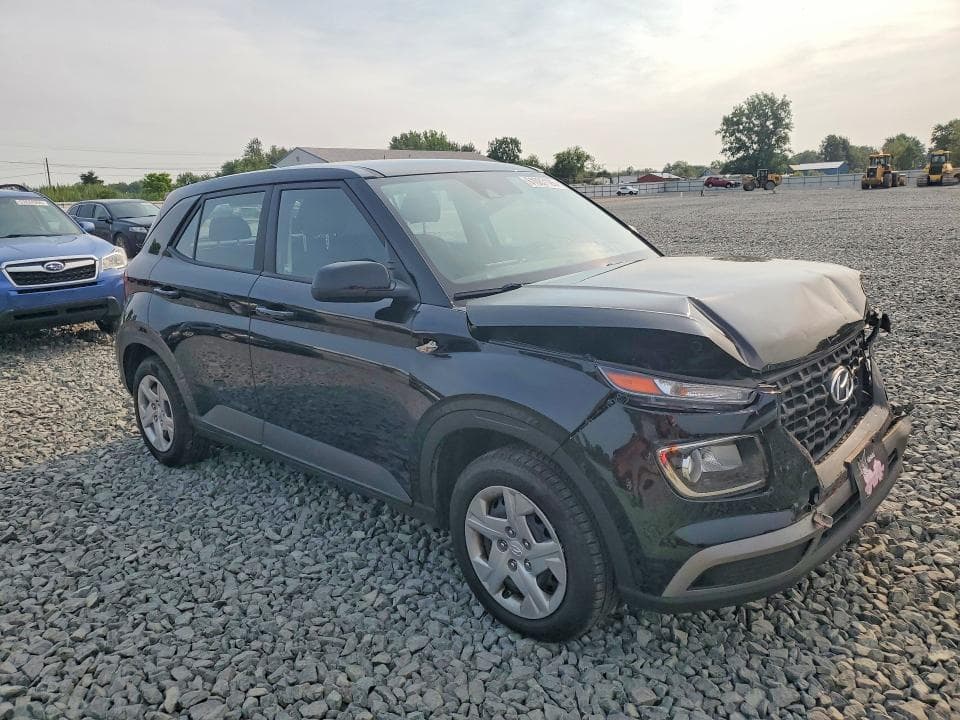 2020 HYUNDAI VENUE SE 4