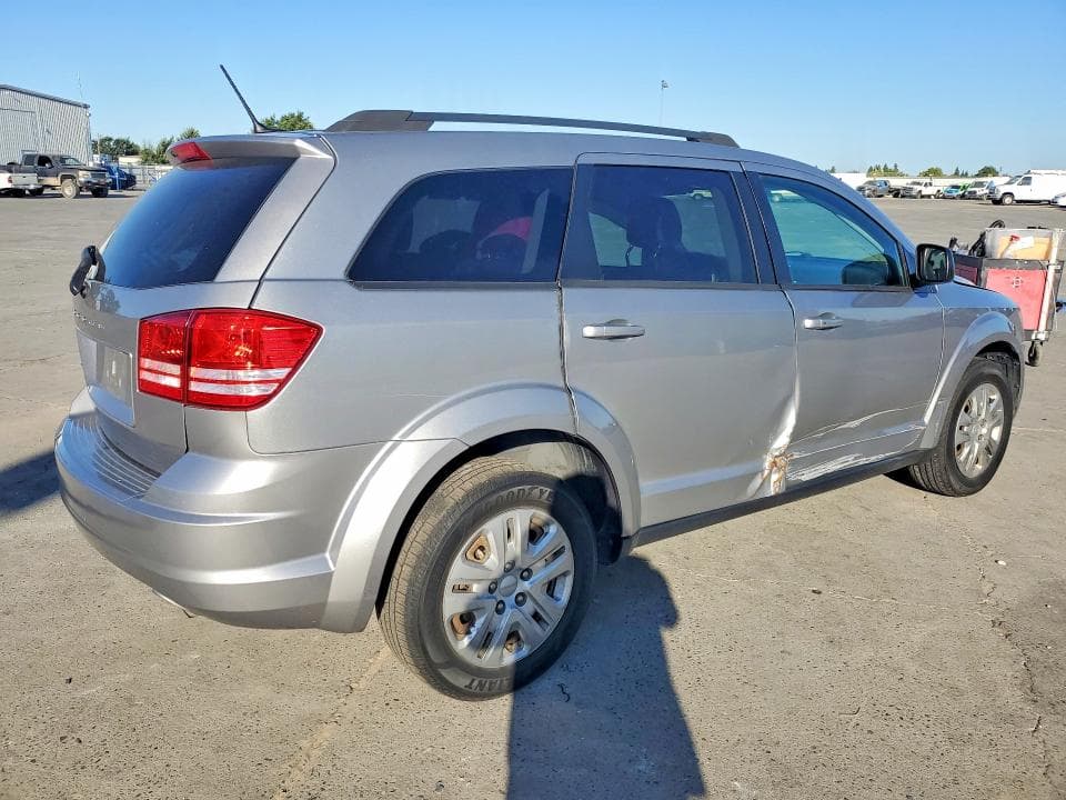 2018 DODGE JOURNEY SE 3