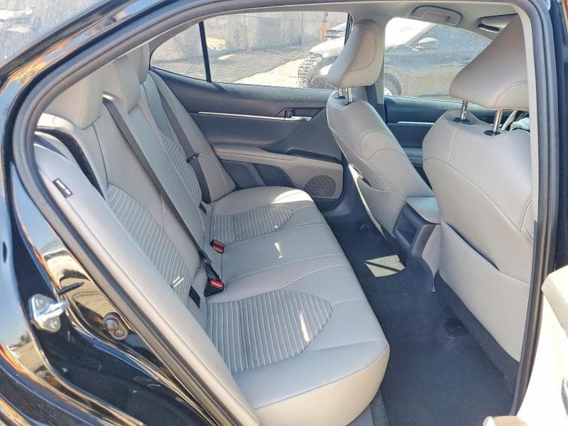 2022 TOYOTA CAMRY SE 10