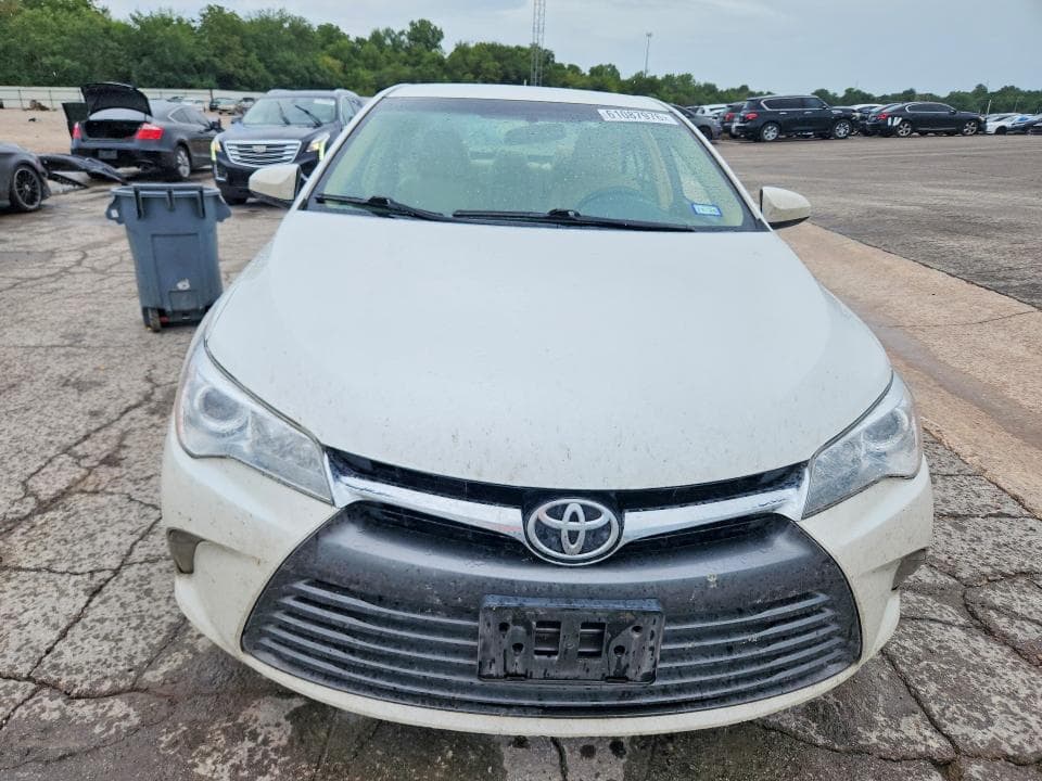 2017 TOYOTA CAMRY XLE 5