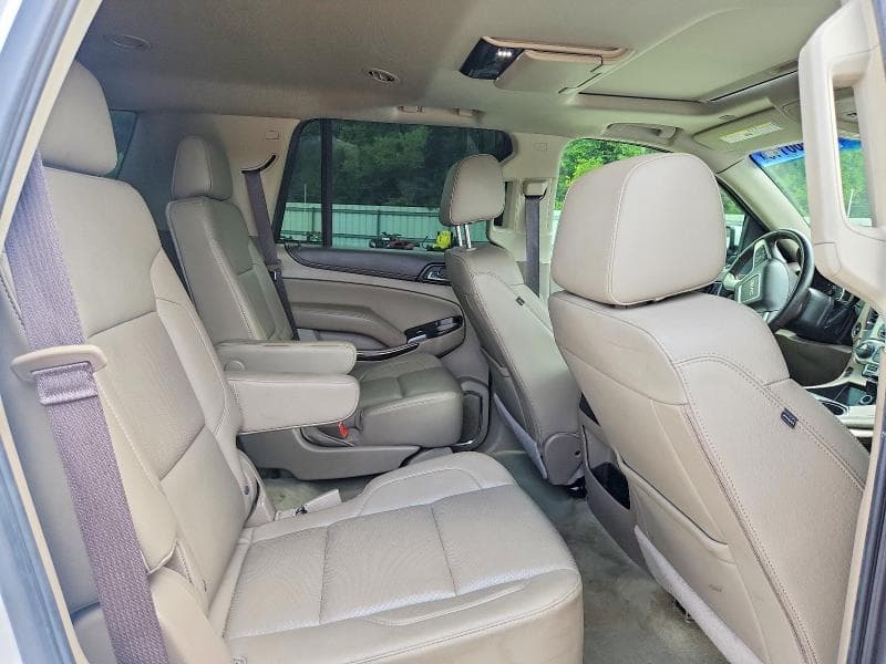 2017 GMC YUKON SLT 11