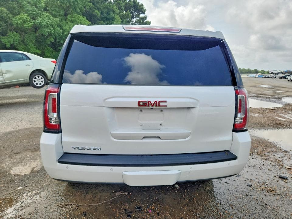 2017 GMC YUKON SLT 6