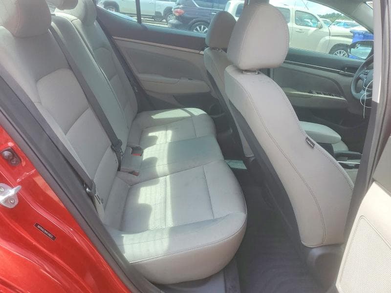 2017 HYUNDAI ELANTRA SE 10