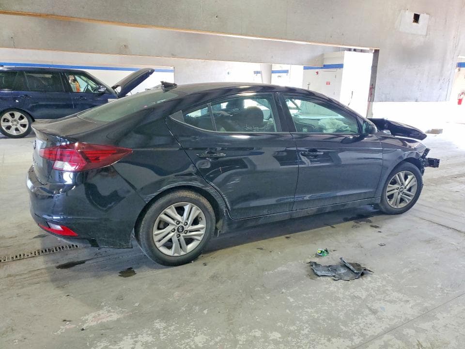 2020 HYUNDAI ELANTRA SEL 3
