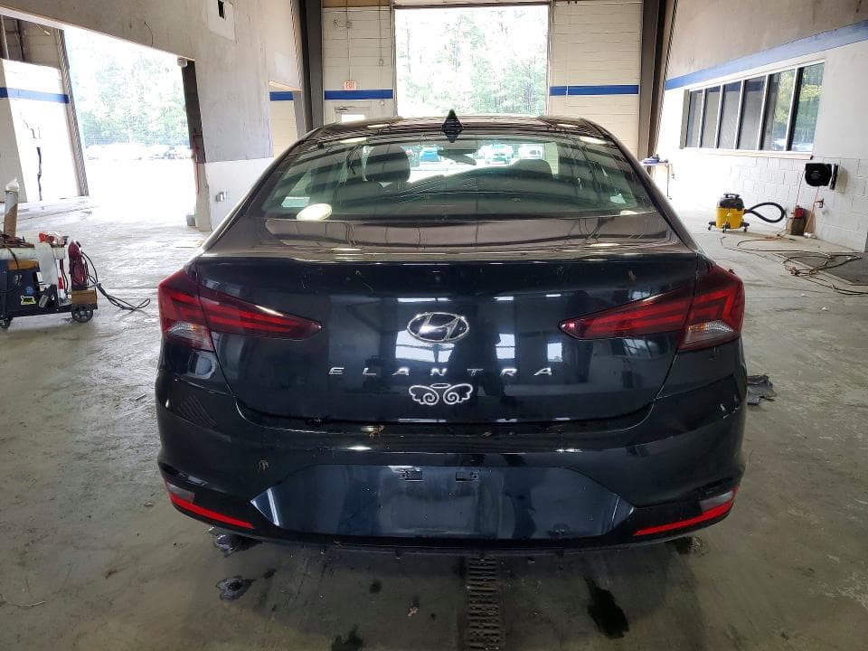2020 HYUNDAI ELANTRA SEL 6