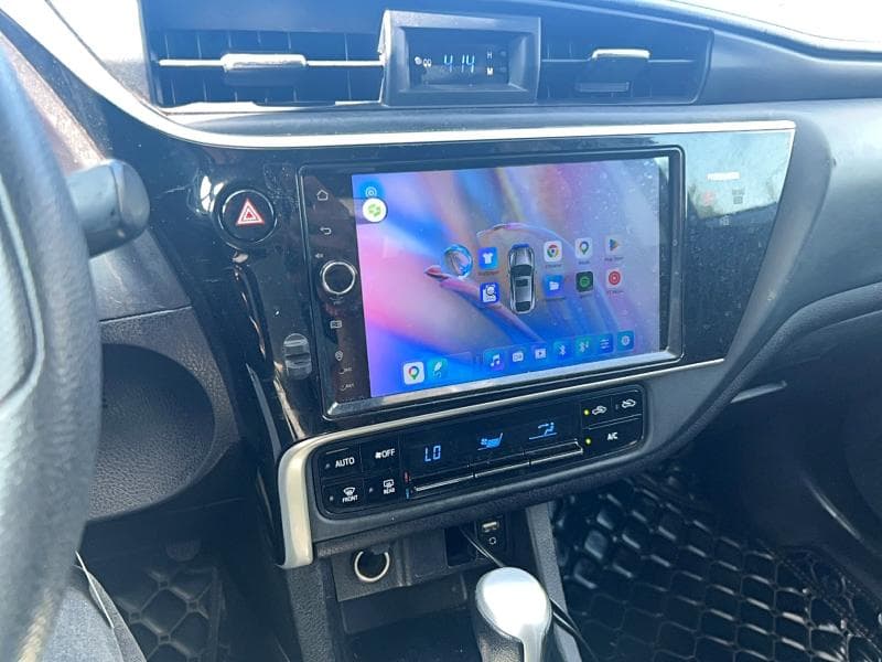 2017 TOYOTA COROLLA LE LE 11