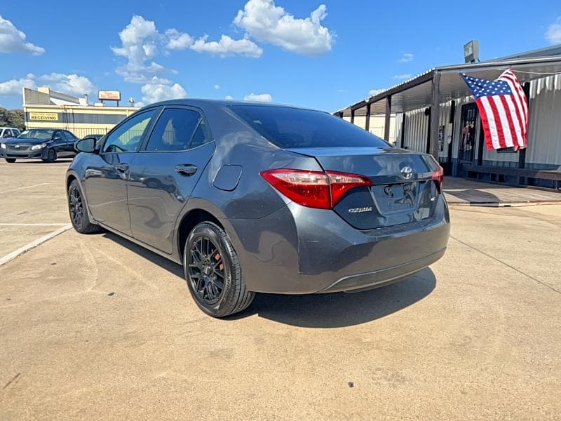 2017 TOYOTA COROLLA LE LE 3