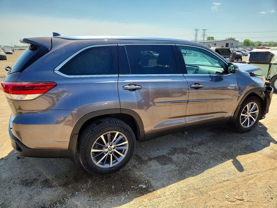 2019 TOYOTA HIGHLANDER HYBRID XLE 3