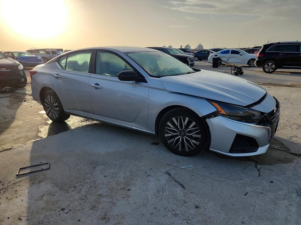 2024 NISSAN ALTIMA SV 4