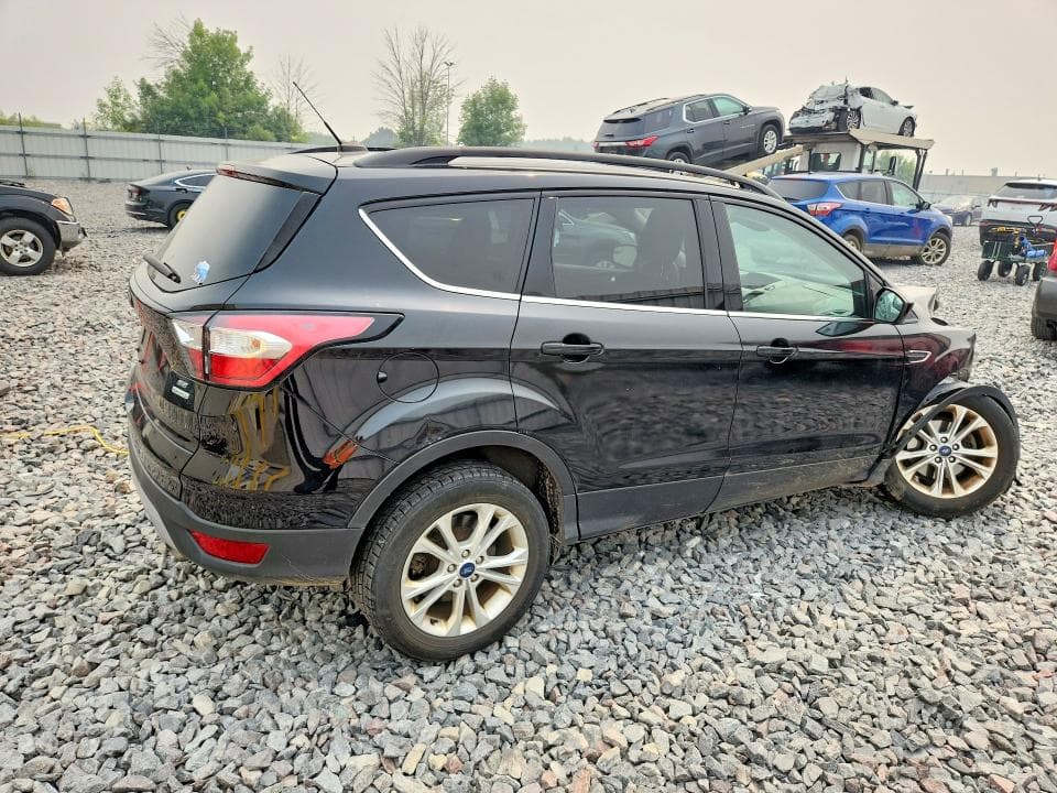 2018 FORD ESCAPE SE 3