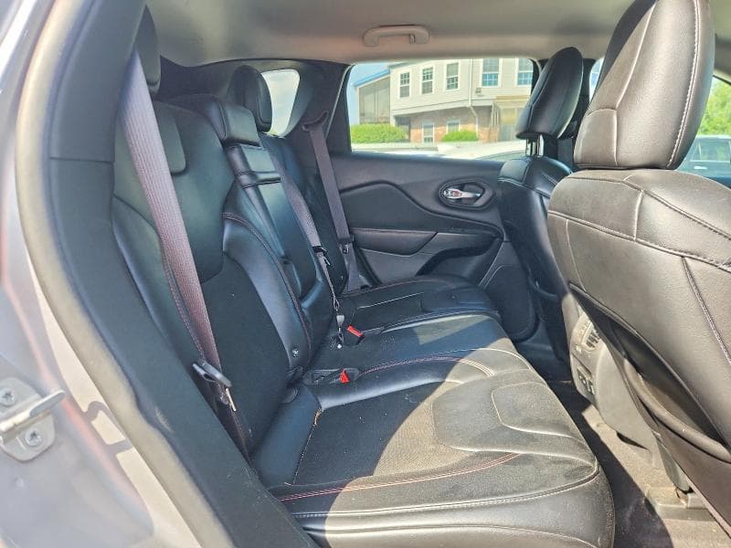 2019 JEEP CHEROKEE TRAILHAWK 11