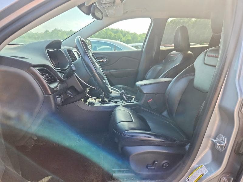 2019 JEEP CHEROKEE TRAILHAWK 7