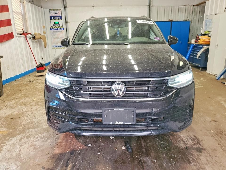2024 VOLKSWAGEN TIGUAN SE R-LINE BLACK 5