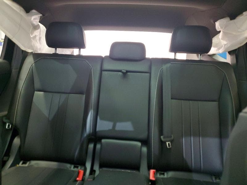 2024 VOLKSWAGEN TIGUAN SE R-LINE BLACK 10