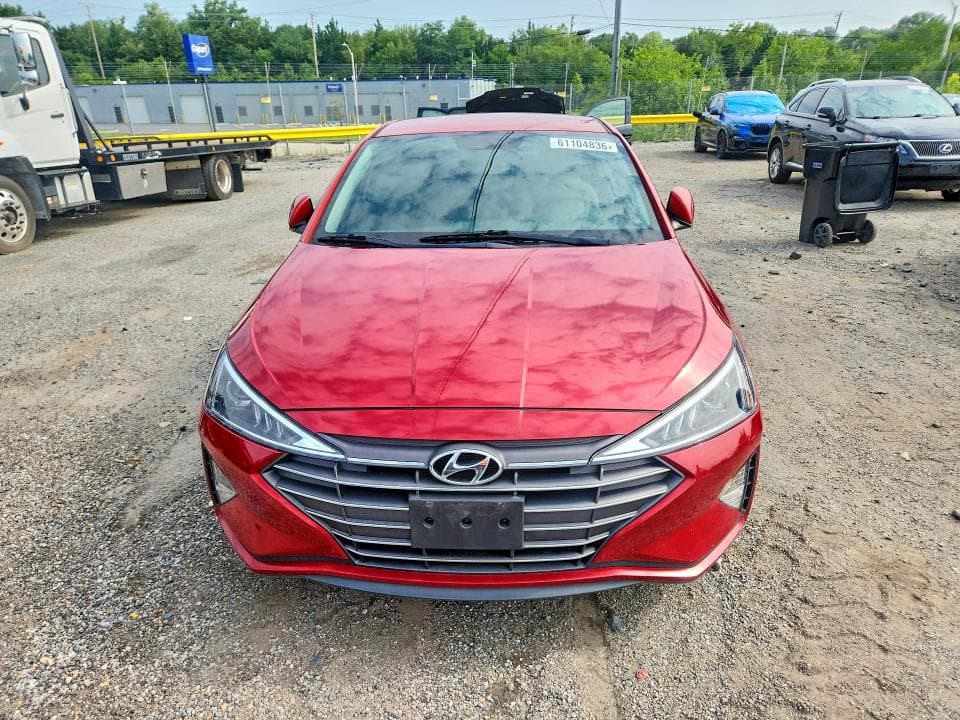 2019 HYUNDAI ELANTRA SE SE 5