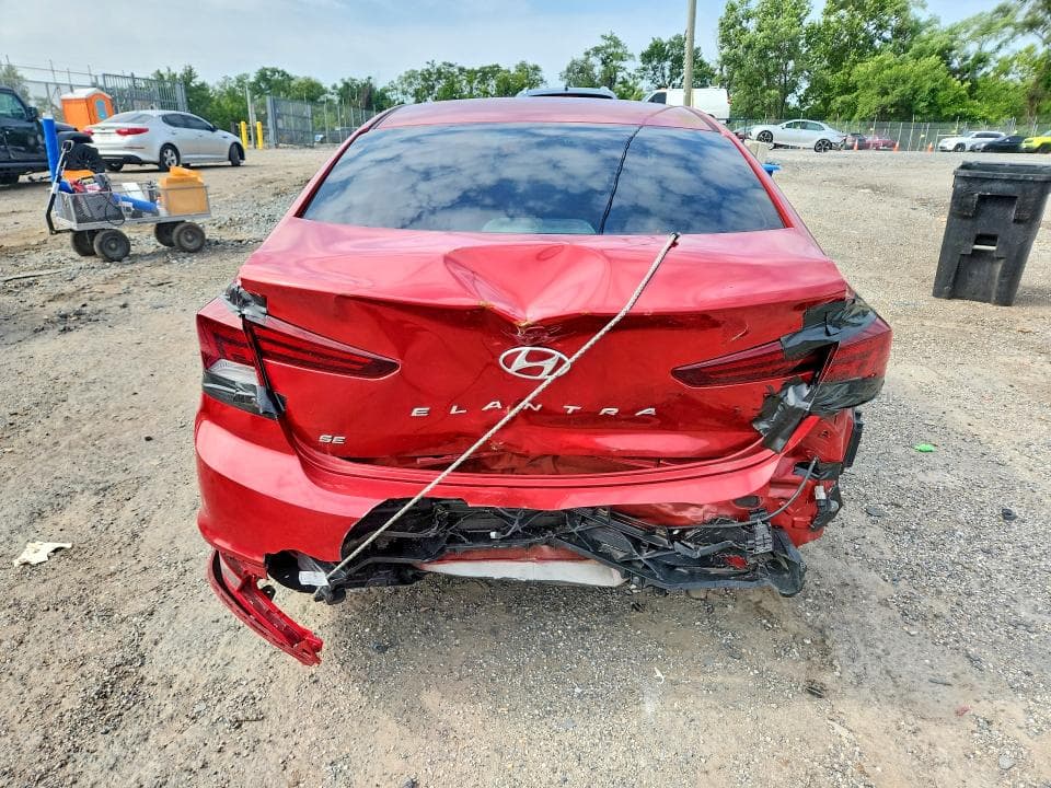 2019 HYUNDAI ELANTRA SE SE 6