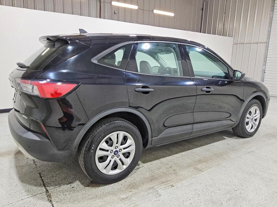 2021 FORD ESCAPE S 3