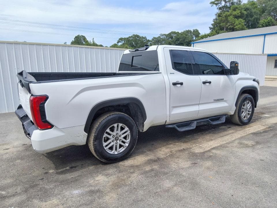 2022 TOYOTA TUNDRA SR5 3