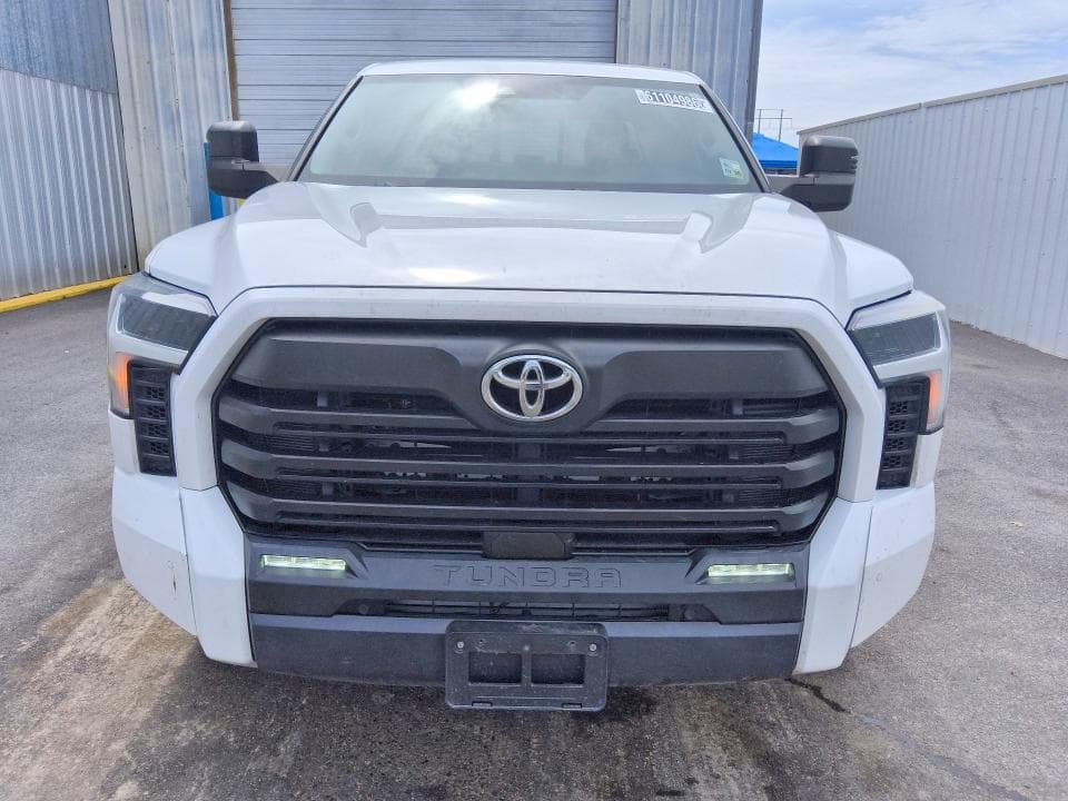 2022 TOYOTA TUNDRA SR5 5