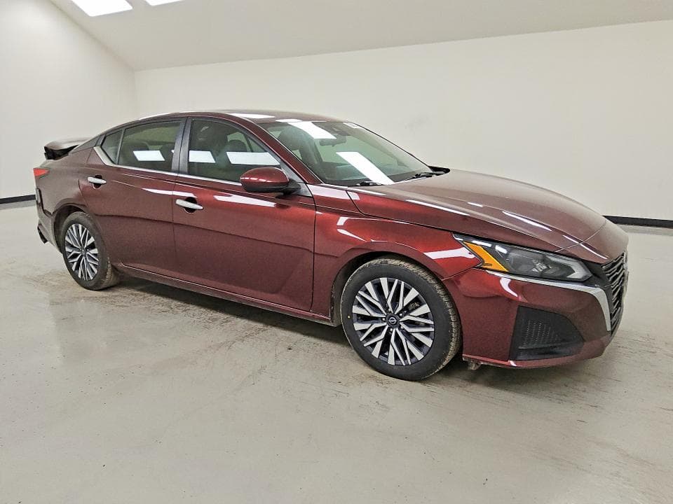 2023 NISSAN ALTIMA SV 4