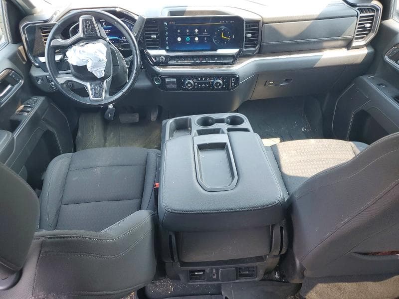 2024 CHEVROLET SILVERADO K1500 LT 8