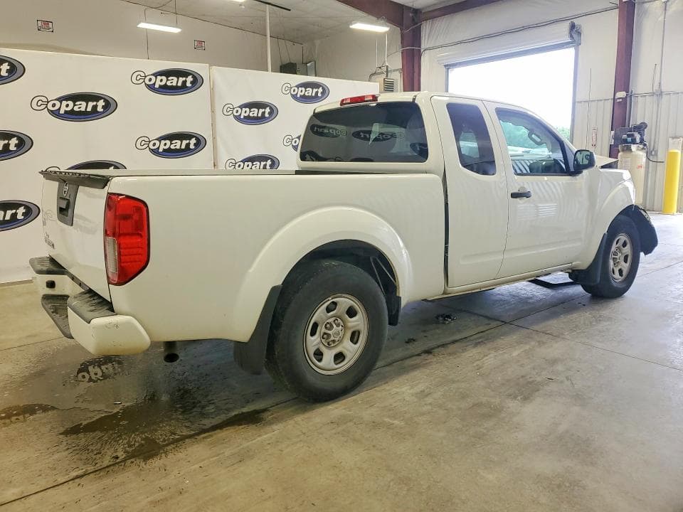 2021 NISSAN FRONTIER S 3