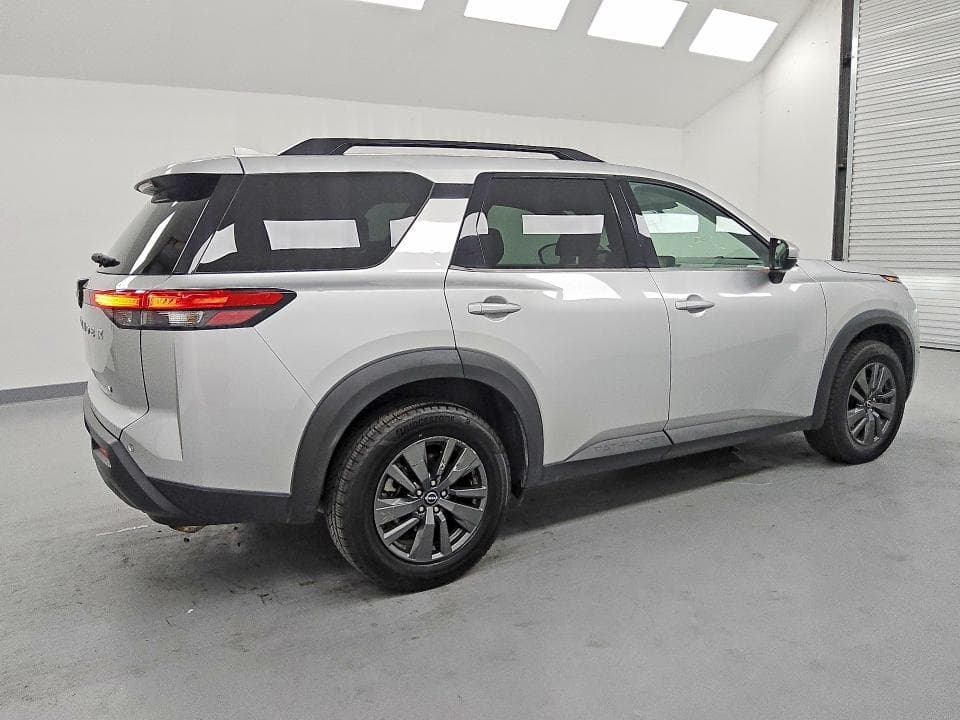 2024 NISSAN PATHFINDER SV 3