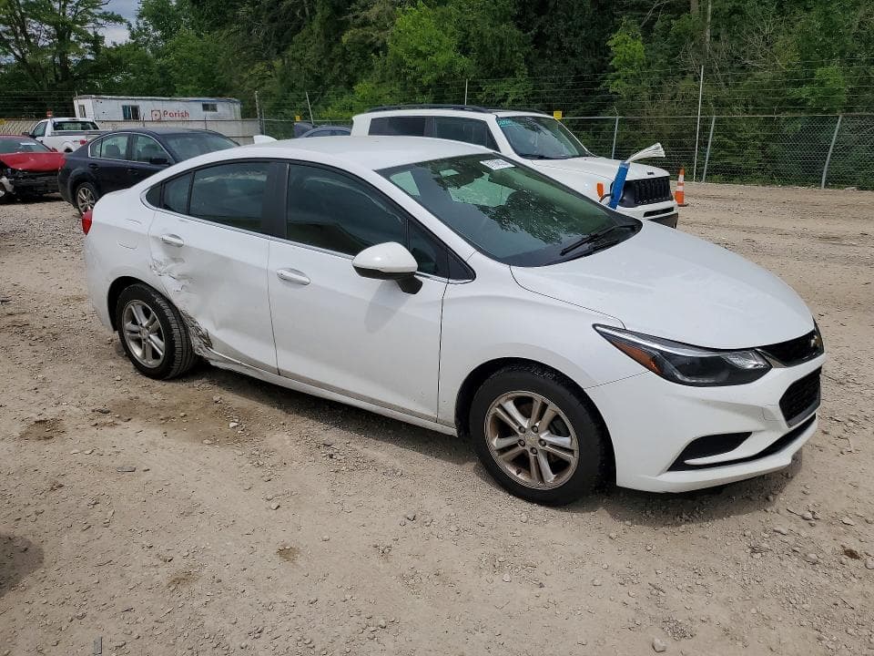 2017 CHEVROLET CRUZE LT 4