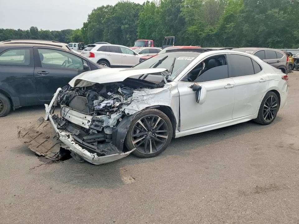 2018 TOYOTA CAMRY XSE - 1