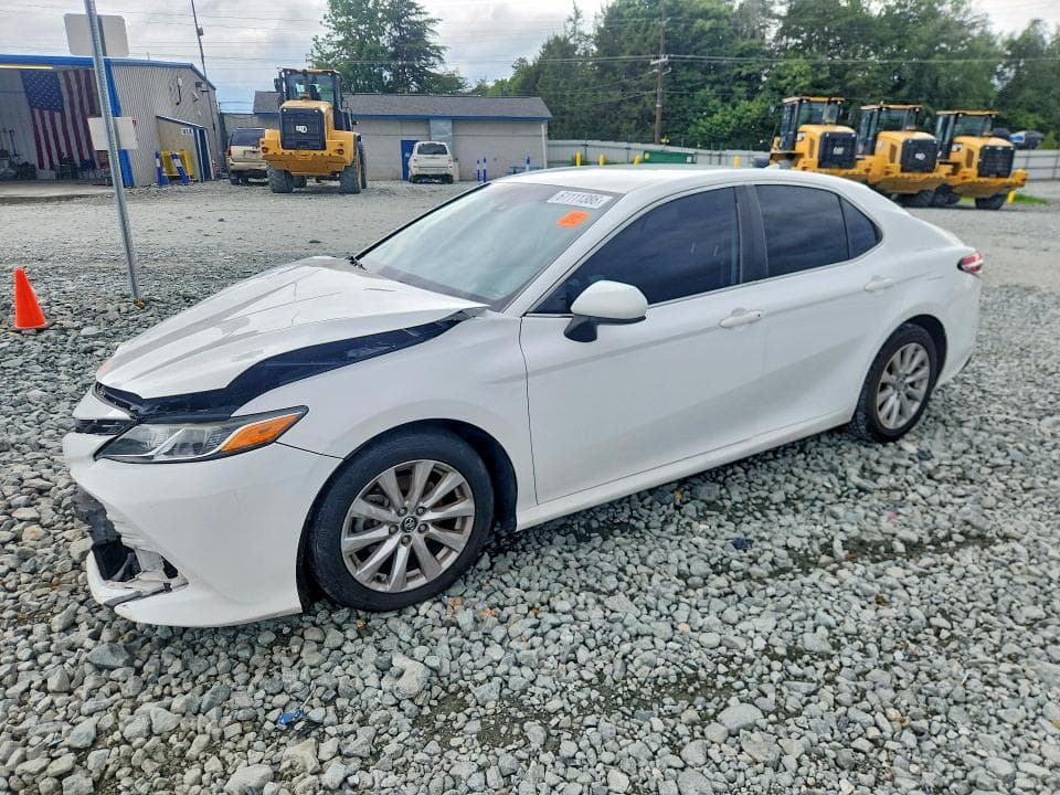 2020 TOYOTA CAMRY LE - 1