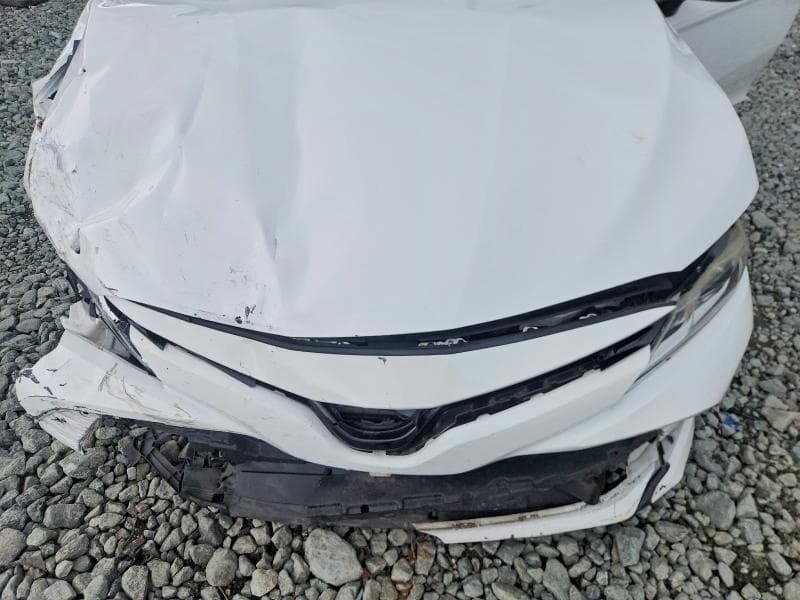 2020 TOYOTA CAMRY LE 11
