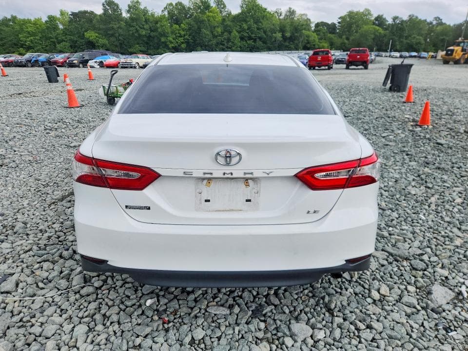 2020 TOYOTA CAMRY LE 6