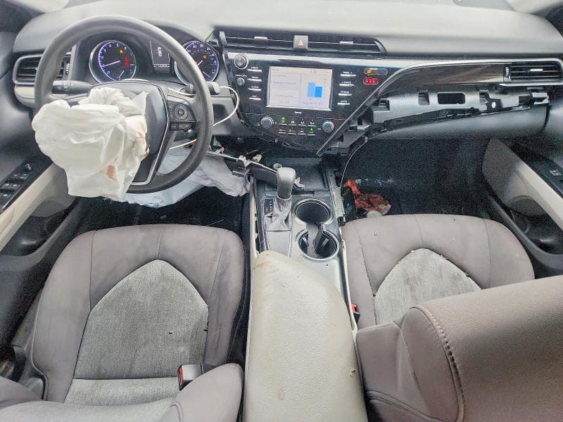 2020 TOYOTA CAMRY LE 8