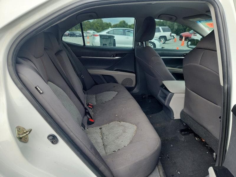 2020 TOYOTA CAMRY LE 10