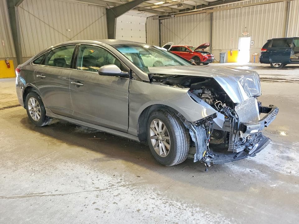 2018 HYUNDAI SONATA SE 4