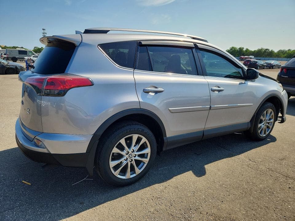 2017 TOYOTA RAV4 LE 3