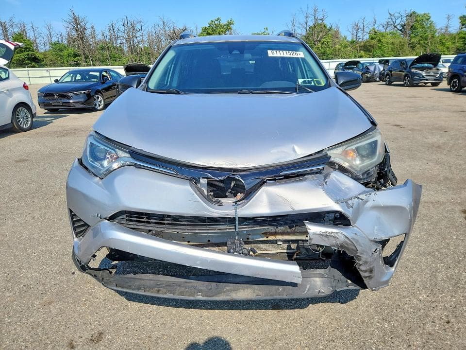 2017 TOYOTA RAV4 LE 5
