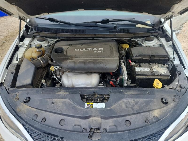 2017 CHRYSLER 200 LIMITED 11