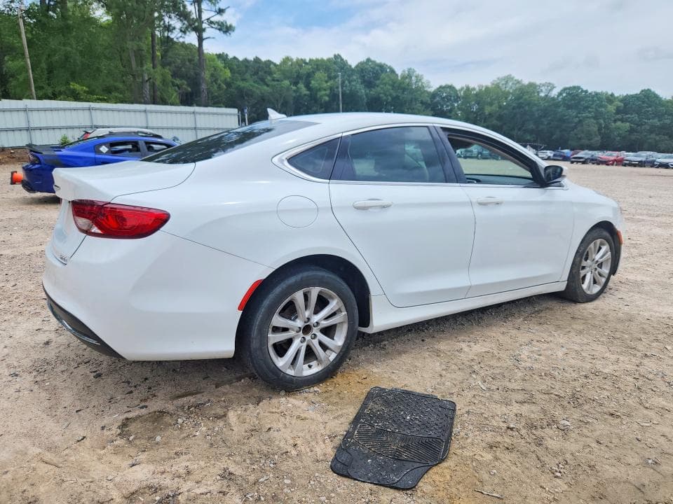 2017 CHRYSLER 200 LIMITED 3