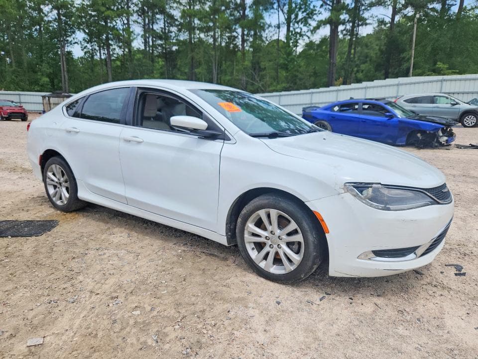 2017 CHRYSLER 200 LIMITED 4