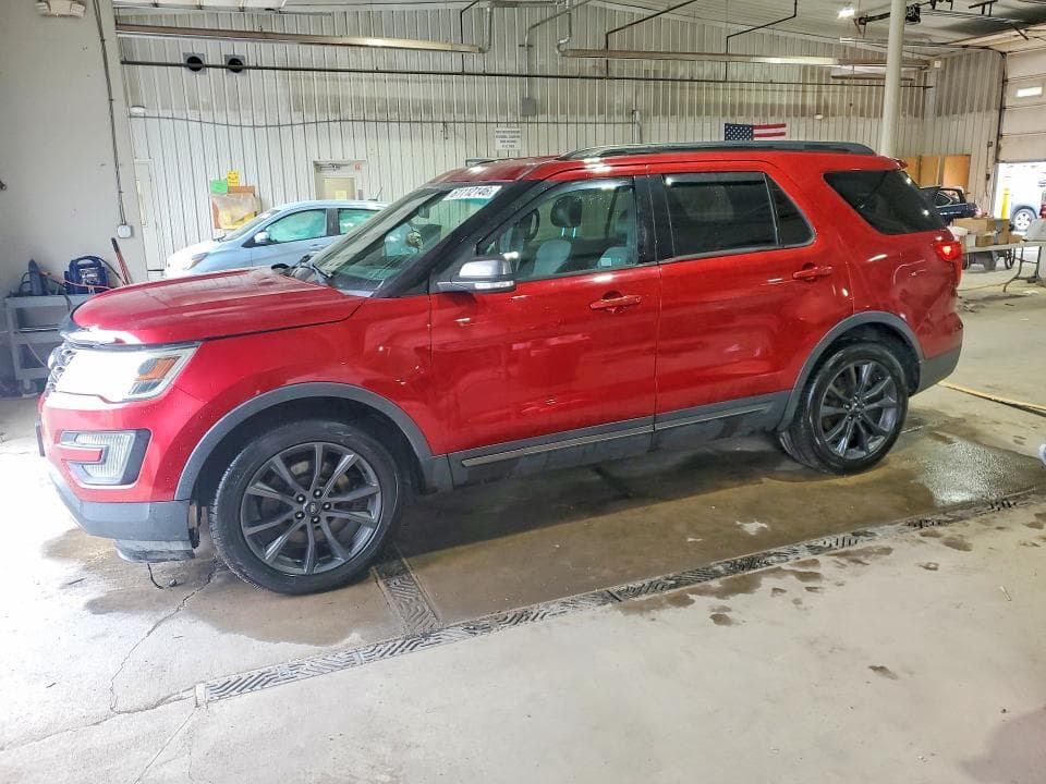2017 FORD EXPLORER XLT - 1